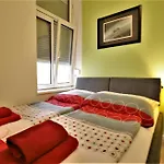 Modern Flat With 2 Rooms, Close To Schoenbrunn